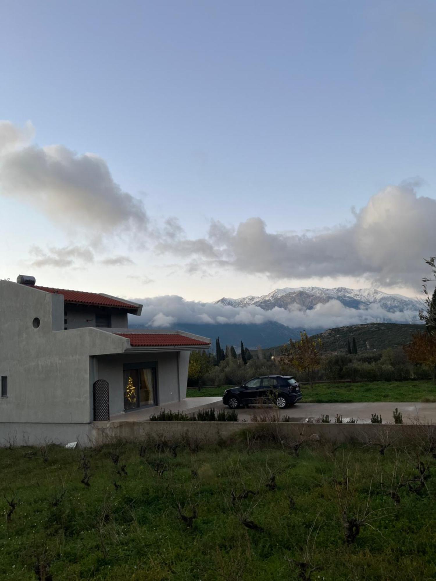 Stellas Guesthouse Near Arachova Stírion المظهر الخارجي الصورة